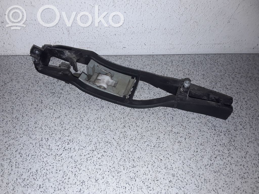 BMW 3 E46 Takaoven ulkokahvan kehys 
