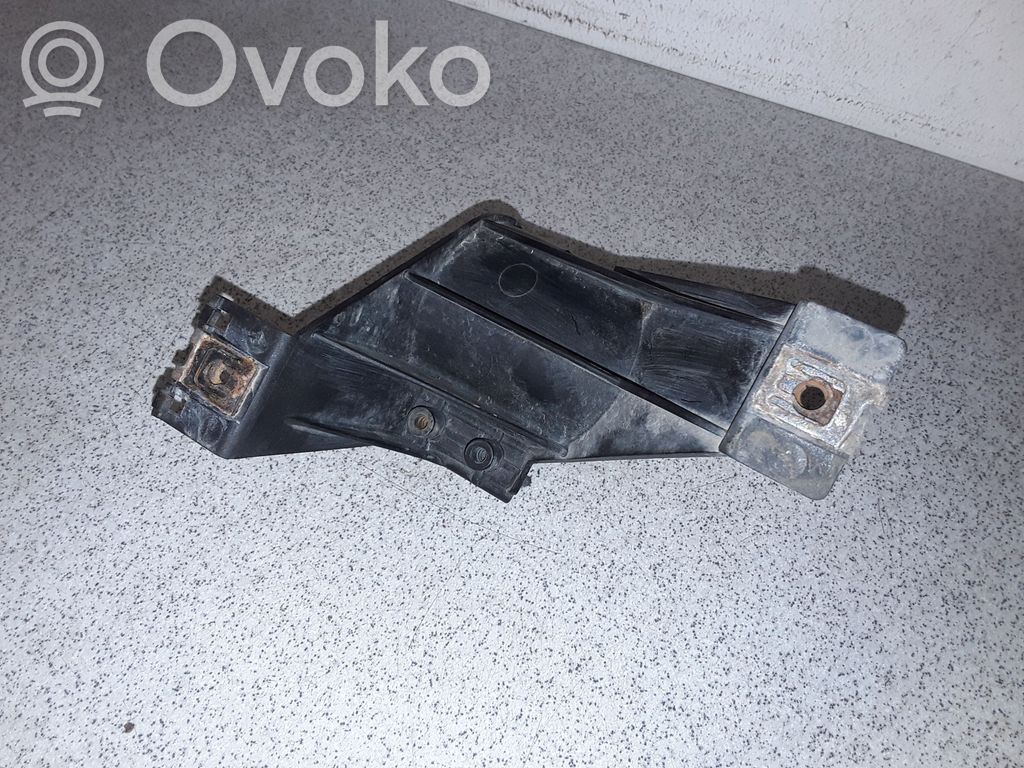 BMW 3 E46 A/C-kompressorin kannatin 