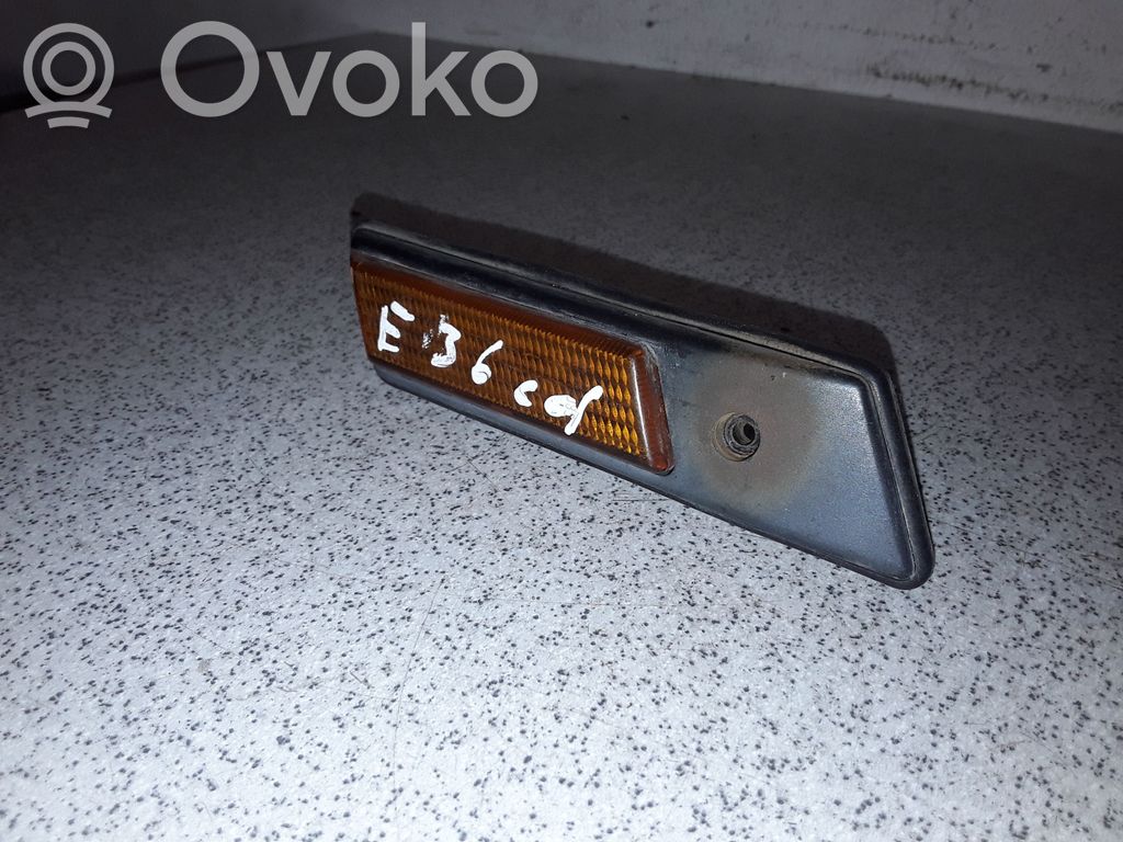 BMW 3 E36 Front fender indicator light 