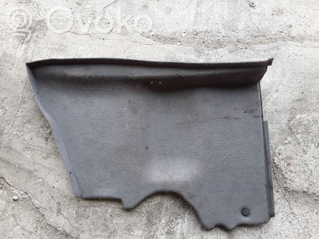 BMW 5 E39 Kita bagažinės apdailos detalė 