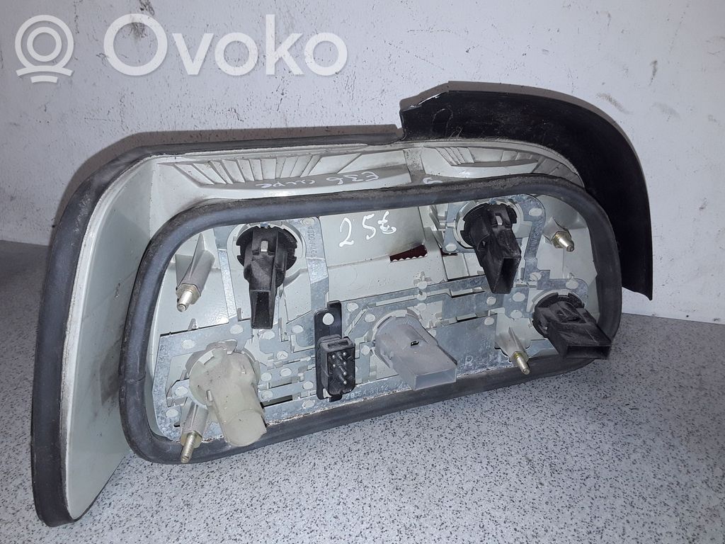 BMW 3 E36 Rückleuchte Heckleuchte 