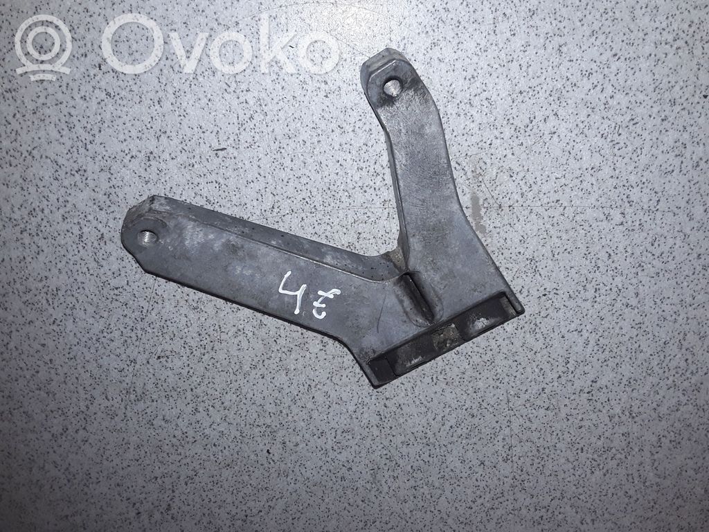 BMW 3 E46 Engine mounting bracket 