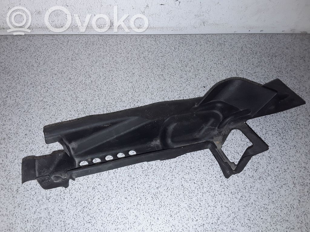 BMW 5 E60 E61 Muu moottoritilan osa 