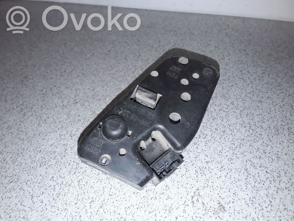 BMW 3 E46 Tail light bulb cover holder 