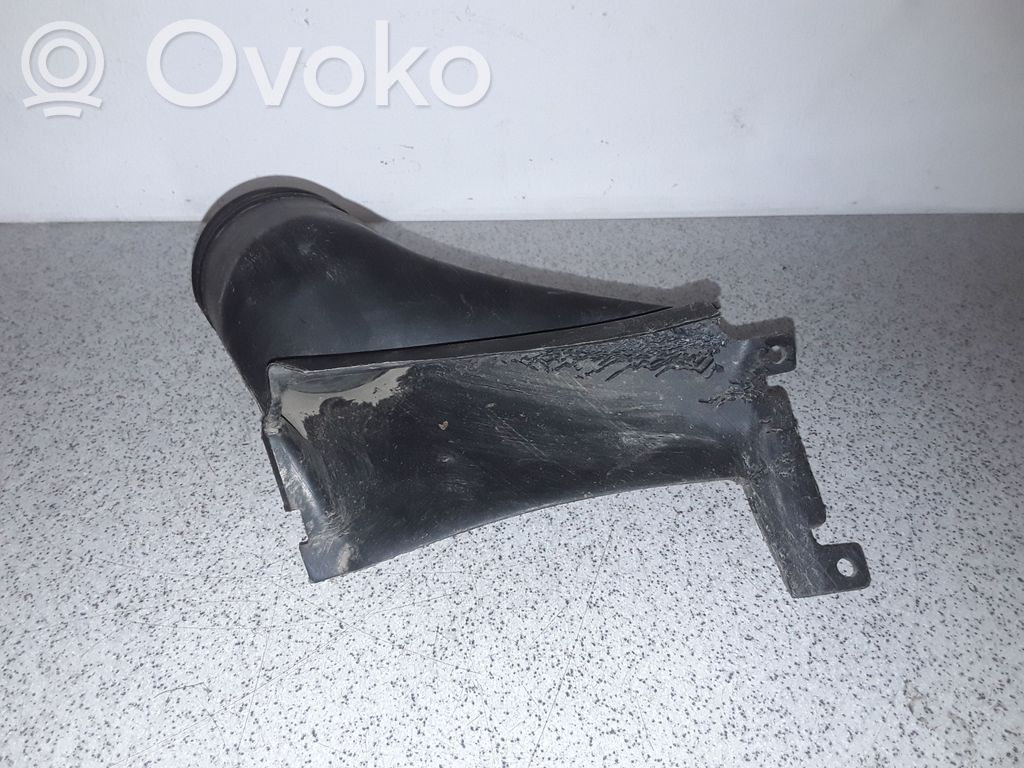 BMW 5 E39 Stabdžių aušinimo oro kanalas 