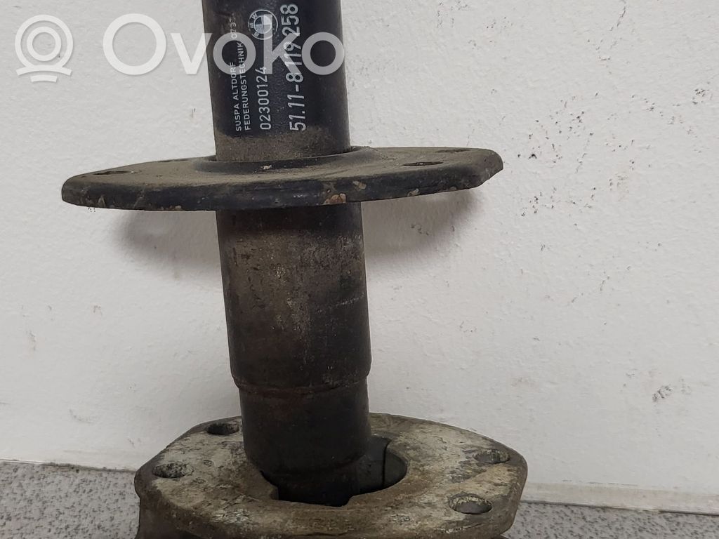 BMW 3 E36 Priekšpusē bampera turētājs 