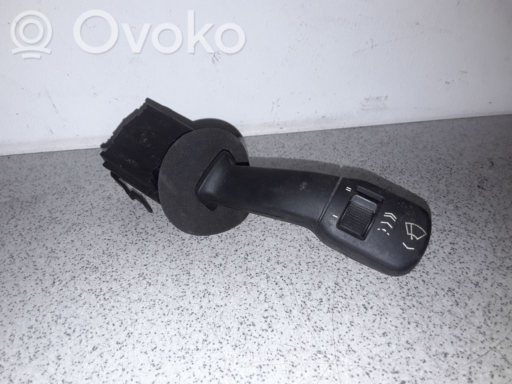 BMW 5 E39 Valytuvų rankenėlė 