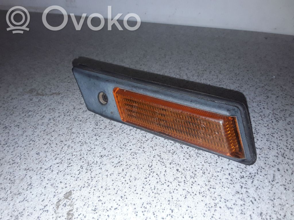 BMW 3 E36 Front fender indicator light 