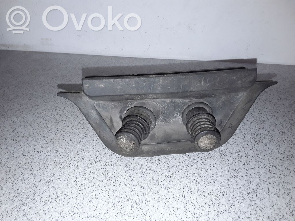 Engine coolant pipe/hose   8390010