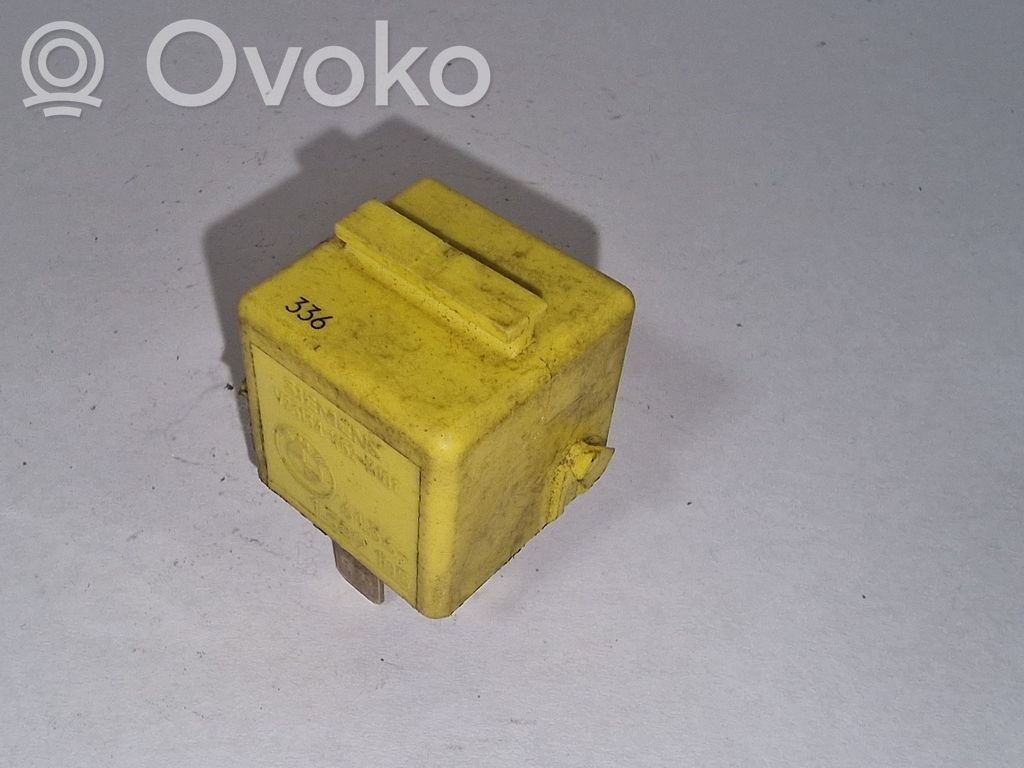 Otros relés   61361389105