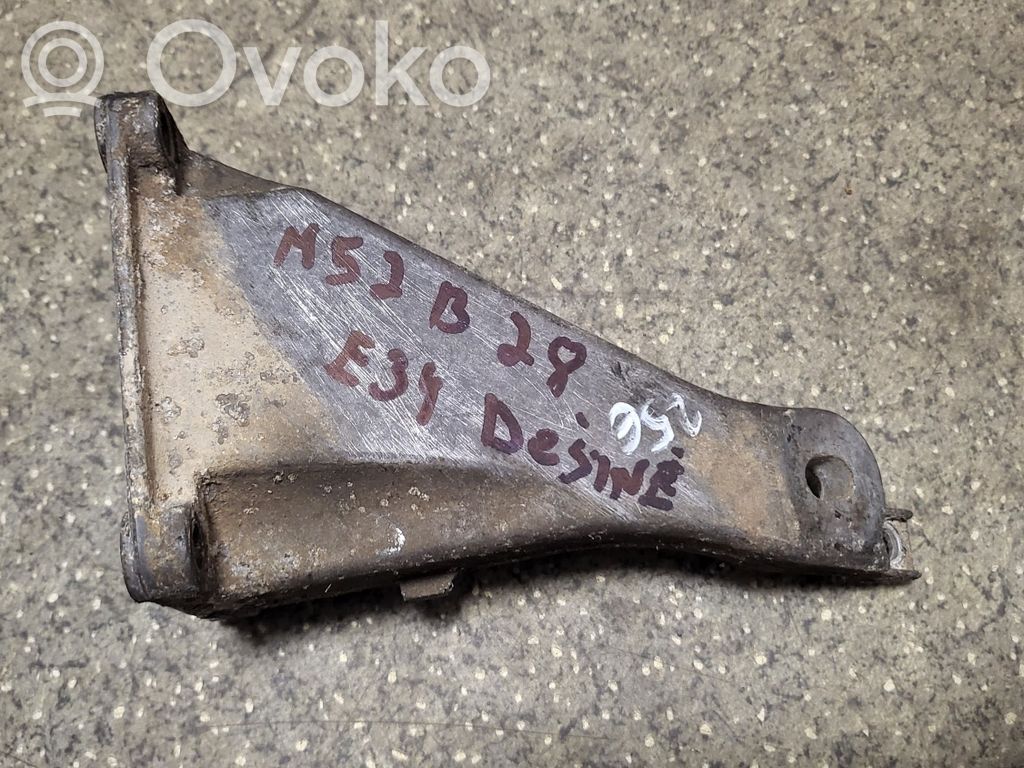 BMW 5 E34 Engine mounting bracket 