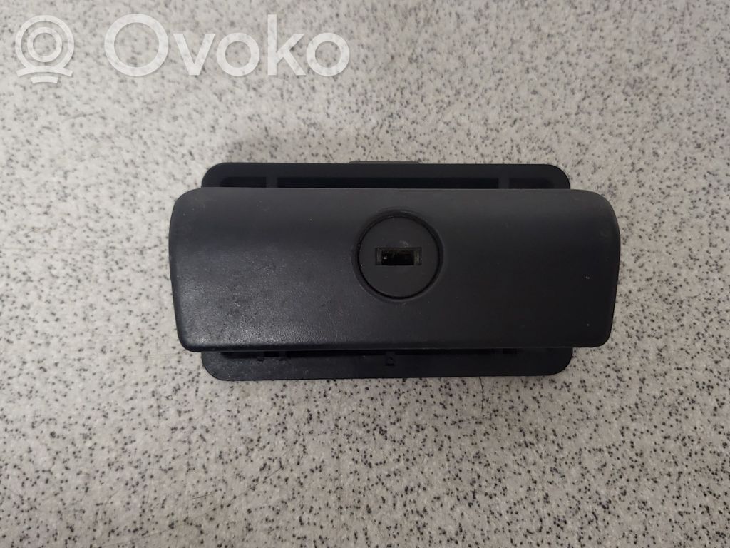BMW 5 E39 Glove box lock 