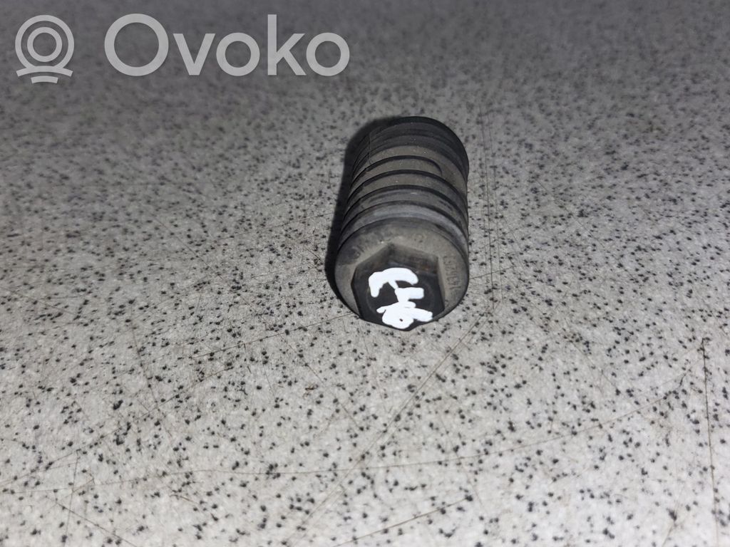 BMW 3 E46 Radiator mount bracket 
