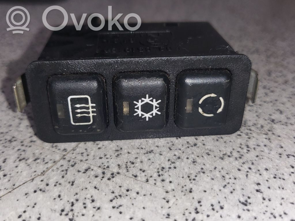 BMW 5 E34 Air conditioning (A/C) switch 