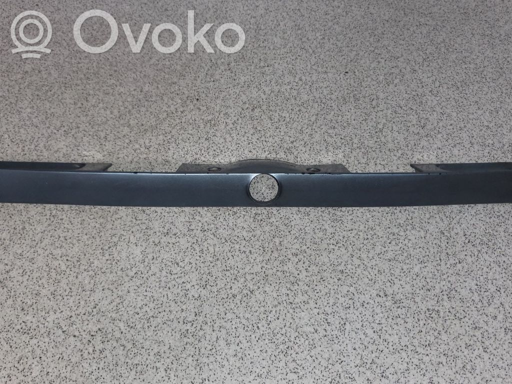 BMW 3 E36 Trunk door license plate light bar 