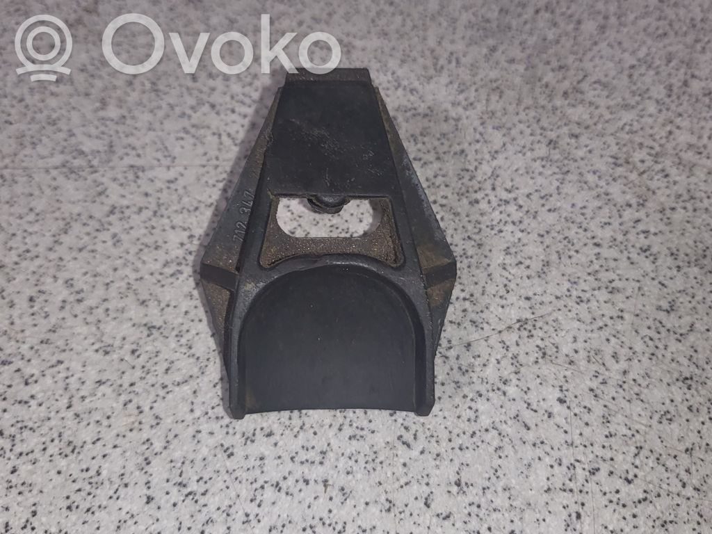 BMW 3 E36 Radiator mount bracket 