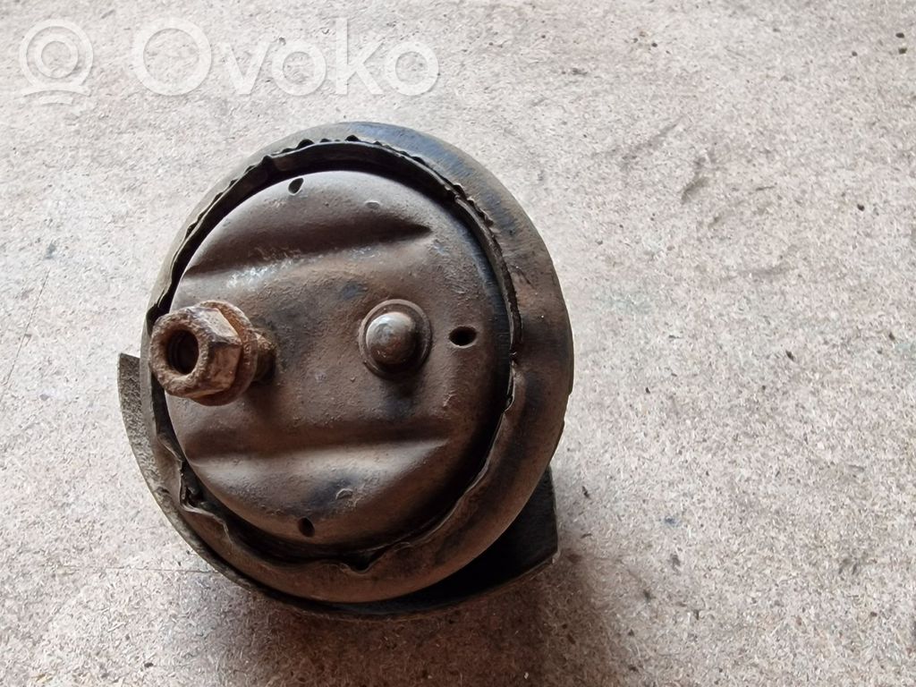 BMW 3 E36 Variklio pagalvė 