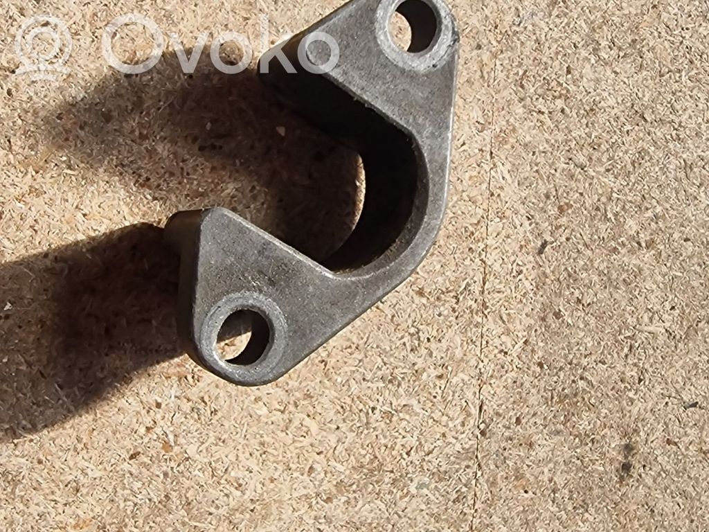 Abrazadera del inyector de combustible   13537787215,7787215