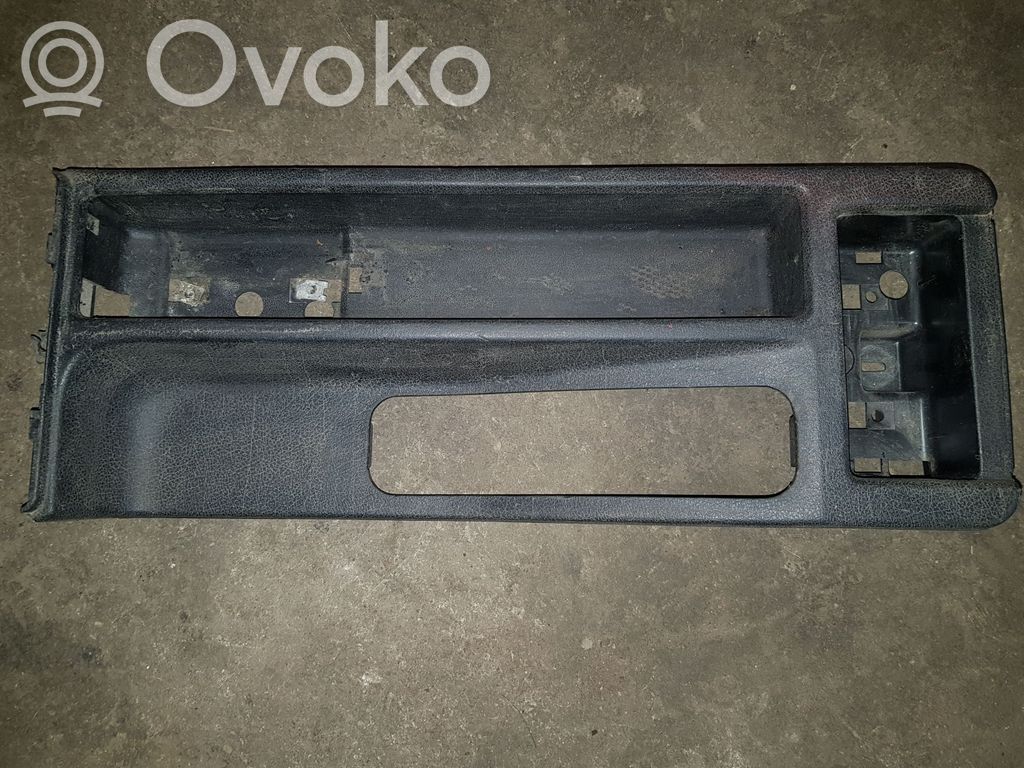 BMW 3 E36 Keskikonsoli 