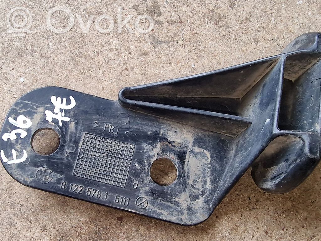 Front bumper mounting bracket   8122578