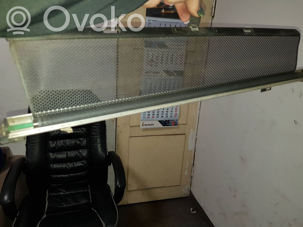 BMW 5 E39 Galinė lango užuolaidėlė 