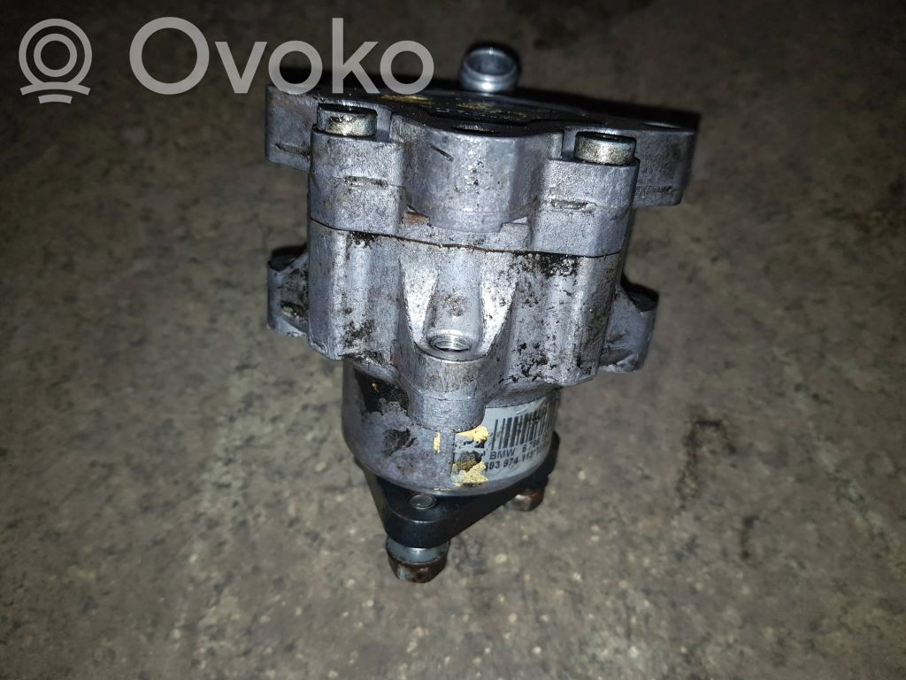 BMW 3 E90 E91 Power steering pump 