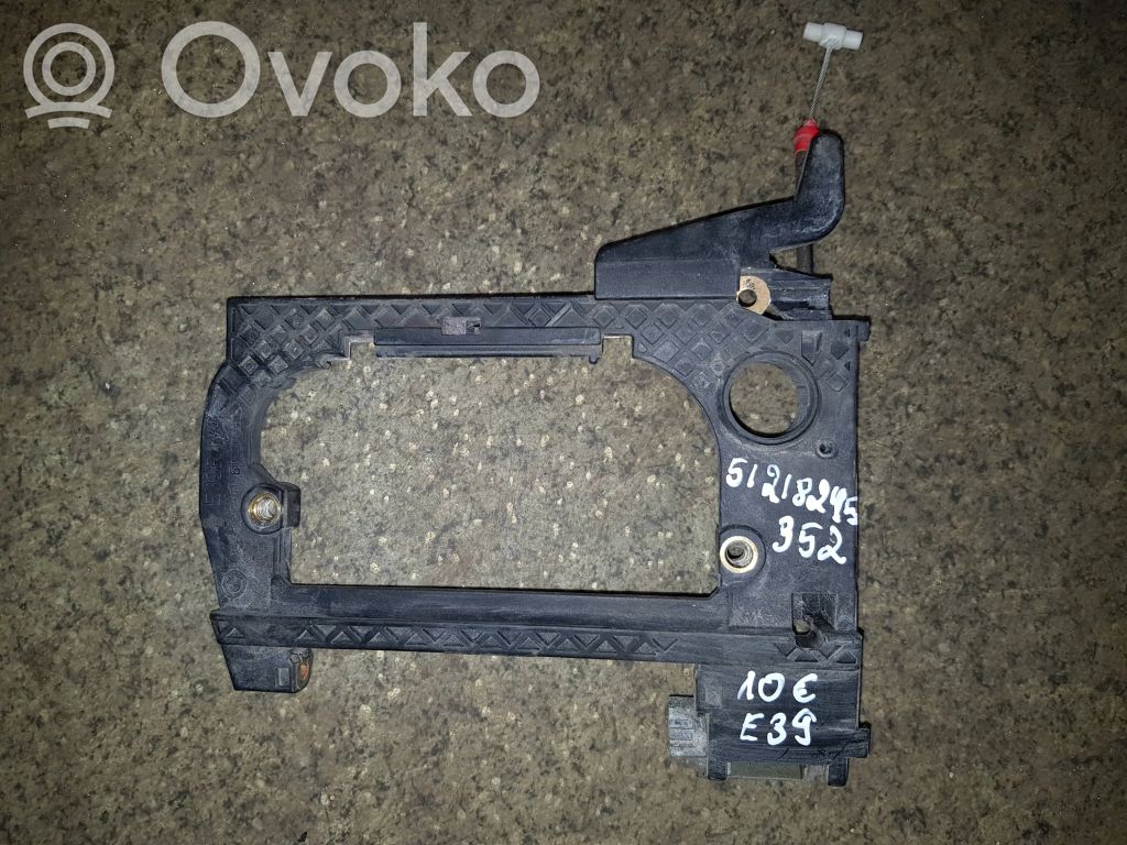 BMW 5 E39 Front door exterior handle/bracket 