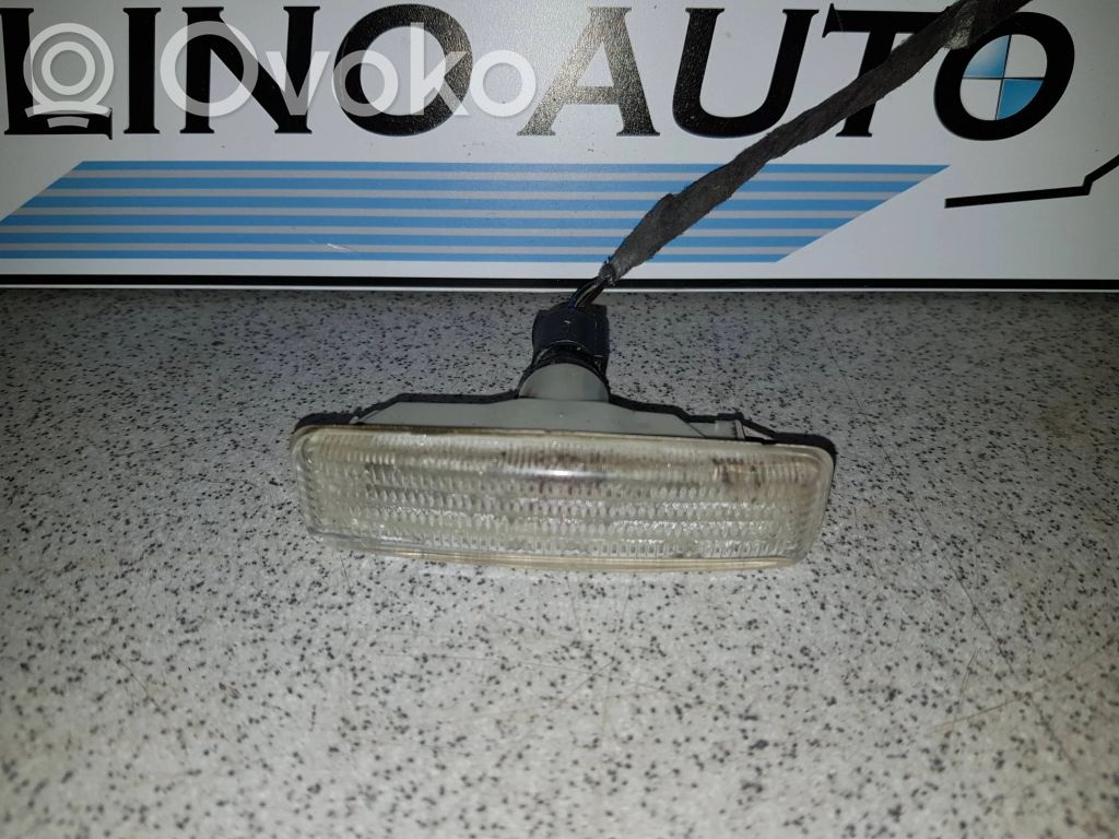 BMW 5 E39 Front fender indicator light 