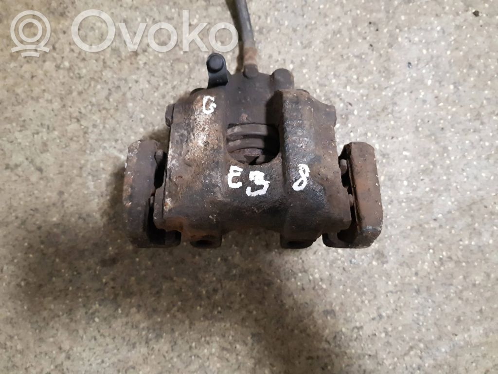 BMW 7 E38 Задний суппорт 