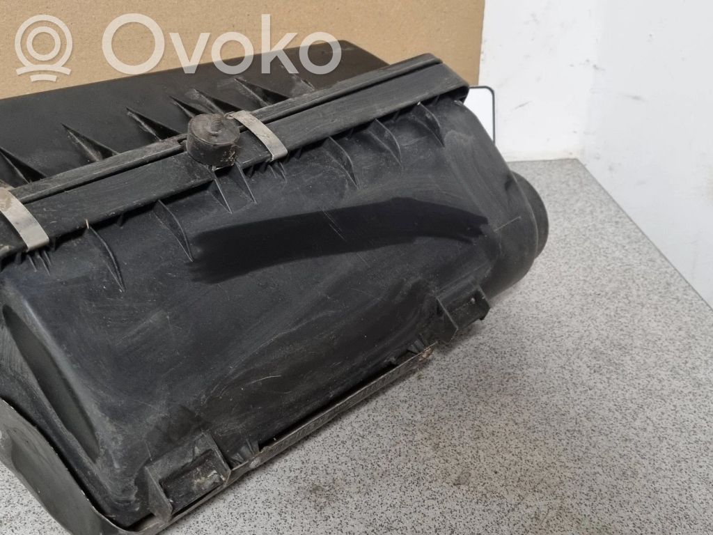 BMW 3 E30 Air filter box 