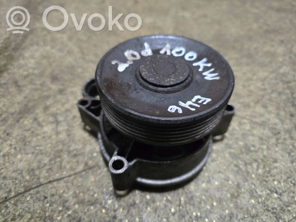 BMW 3 E46 Water pump 