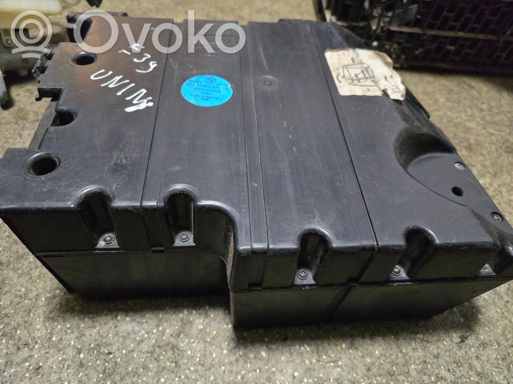 BMW 5 E39 Subwoofer 