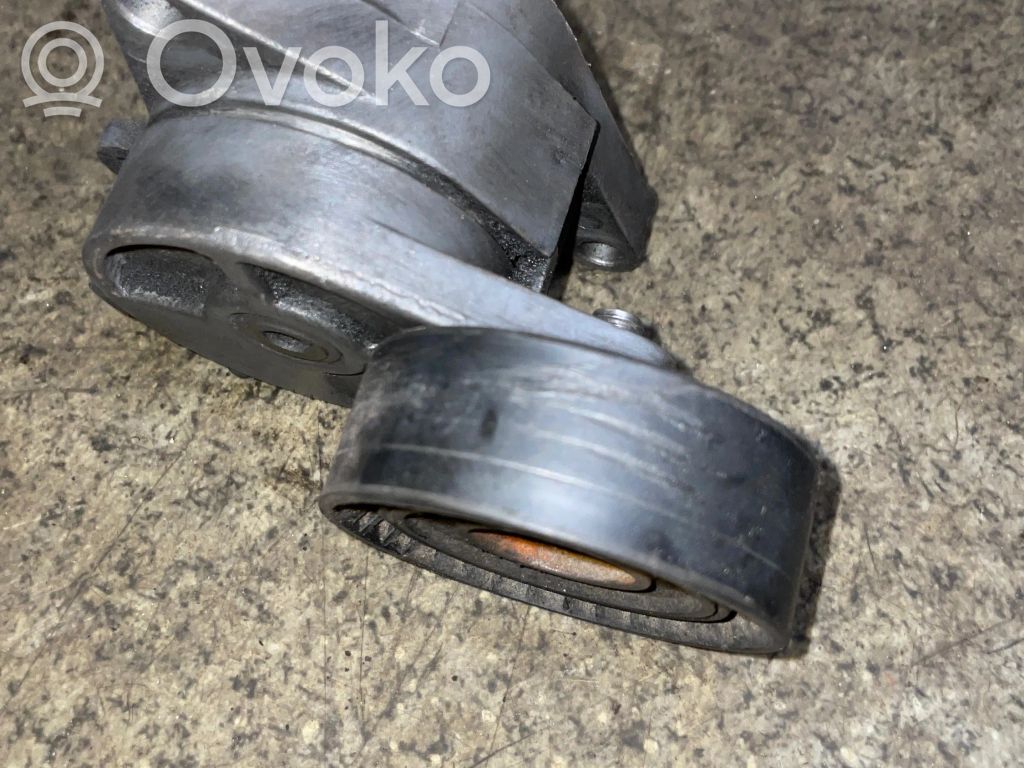 BMW 5 E39 Siksnas spriegotājs 