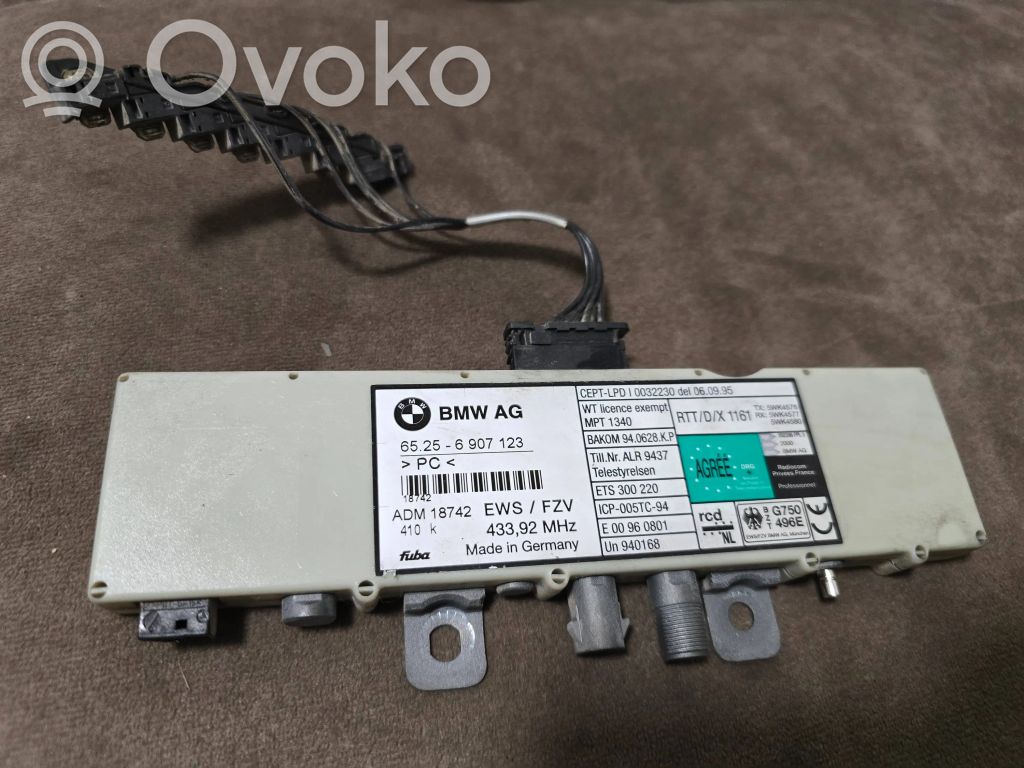 BMW 3 E46 Antenna control unit 