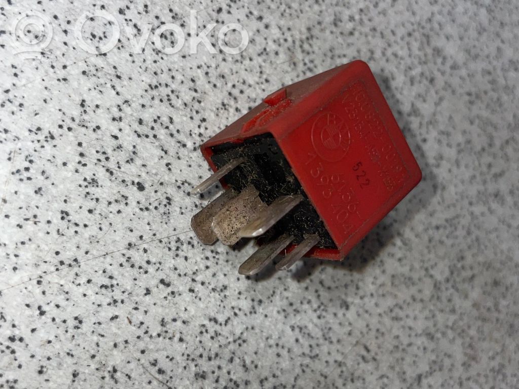 ABS relay   1393404,10082200191,V23134A52X133