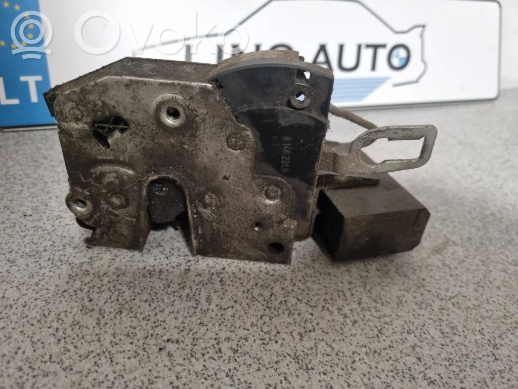 BMW 3 E36 Priekšpusē slēdzene 