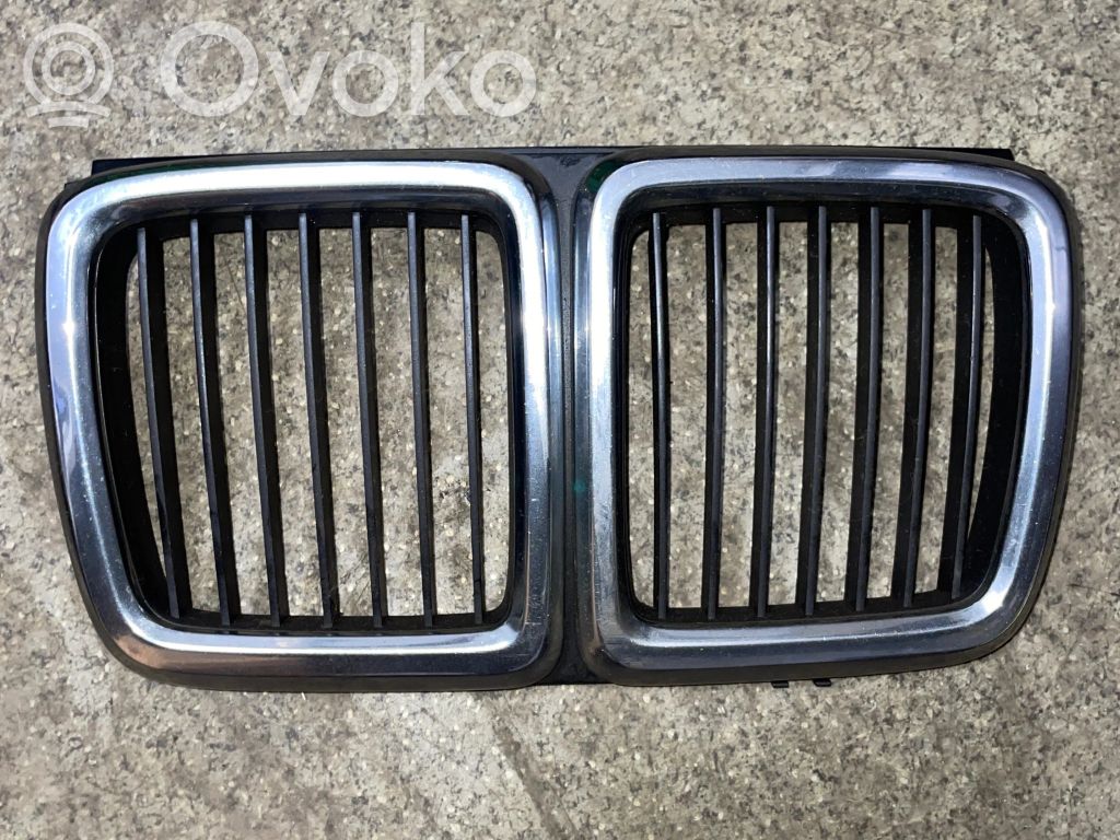 BMW 7 E32 Front grill 
