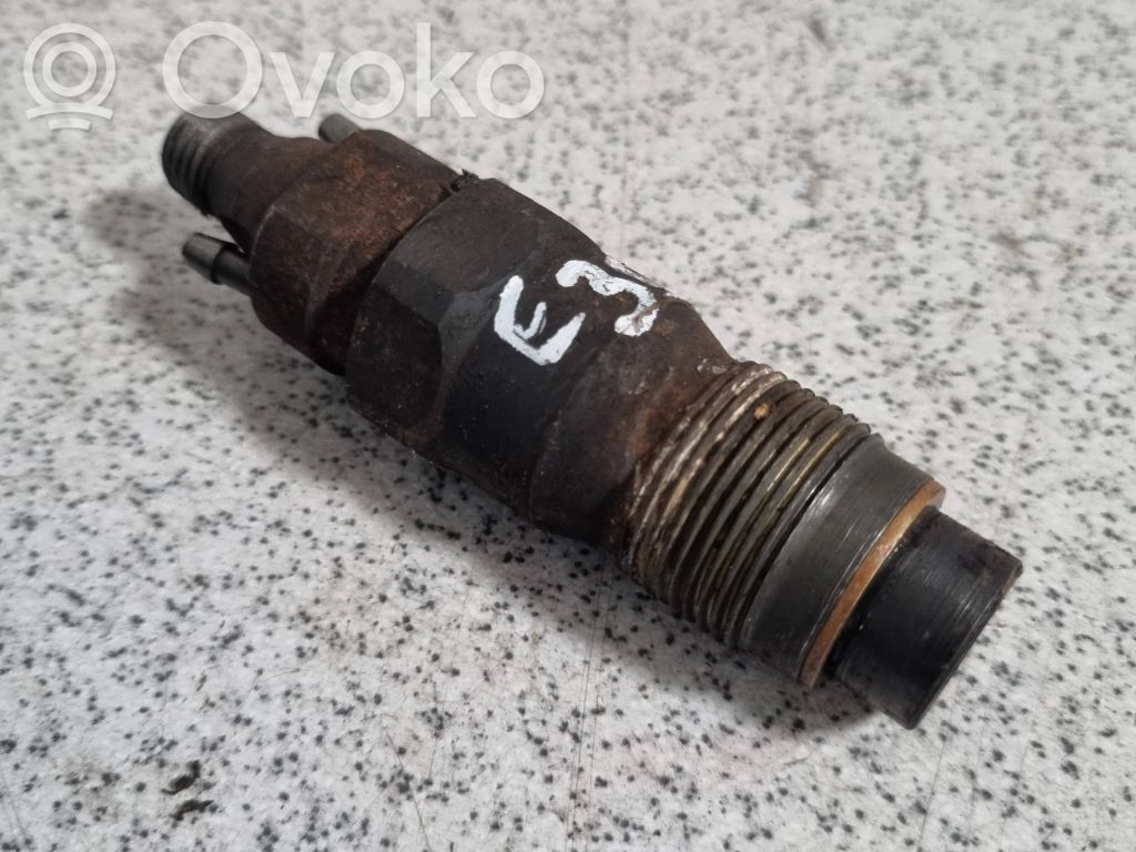 BMW 5 E39 Fuel injector 