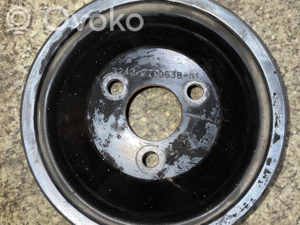 BMW 7 E65 E66 Vairo stiprintuvo siurblio skriemulys 