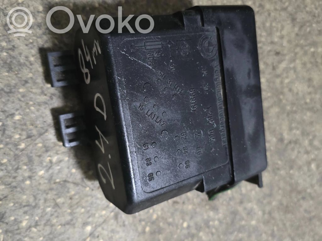 BMW 3 E30 Glow plug pre-heat relay 