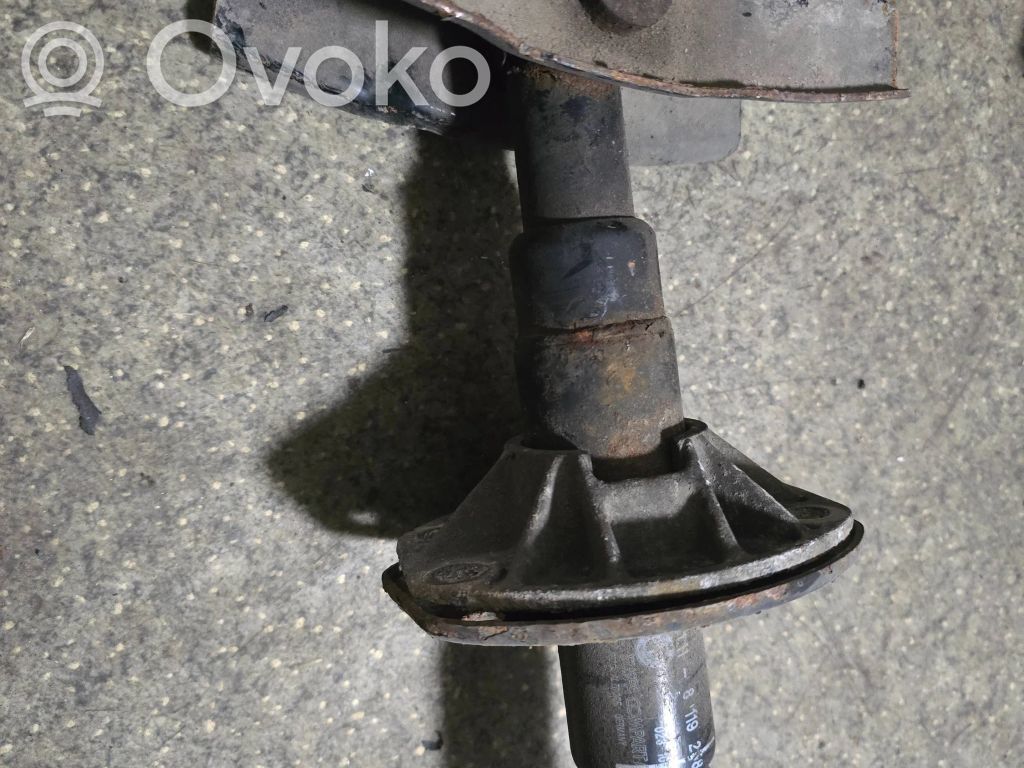 BMW 3 E36 Priekšpusē bampera turētājs 