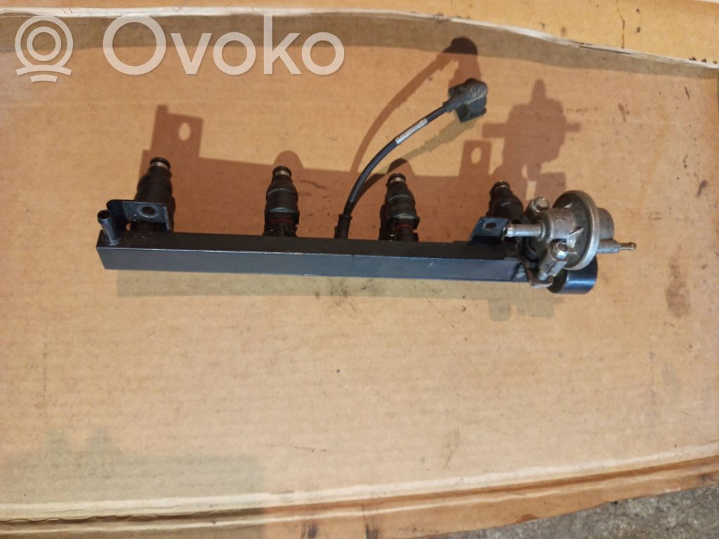 BMW 3 E30 Polttoainepääputki 