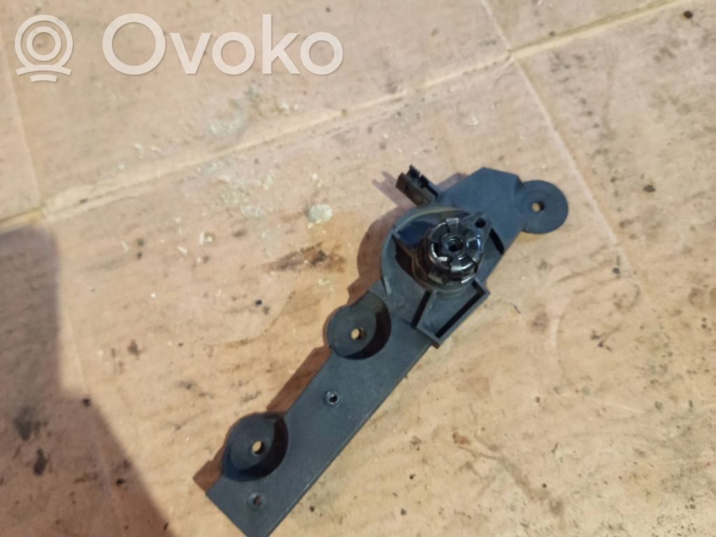 BMW 5 E60 E61 Engine bonnet (hood) release handle 