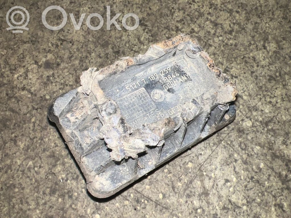 BMW X5 E70 Jacking socket point 