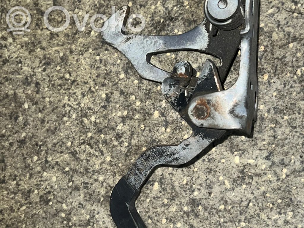 BMW 5 E39 Spyna variklio dangčio 