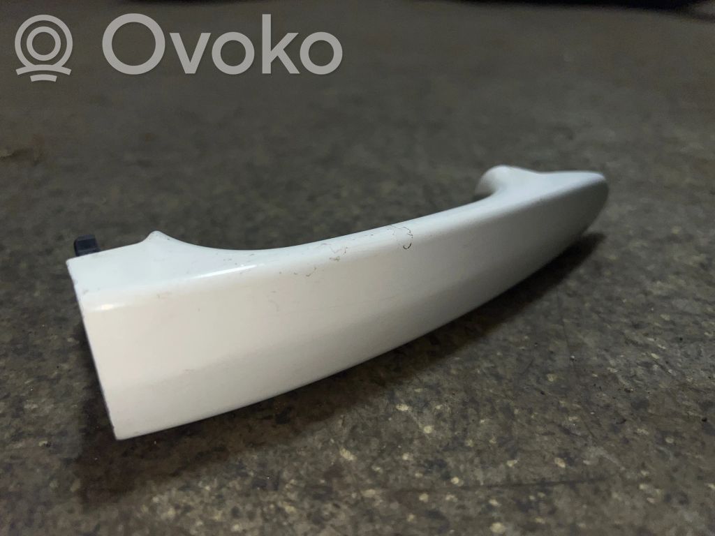 BMW 5 E60 E61 Rankena atidarymo išorinė 