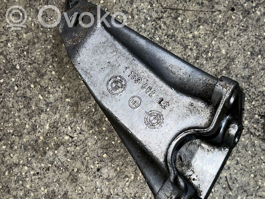 Engine mounting bracket   1133362