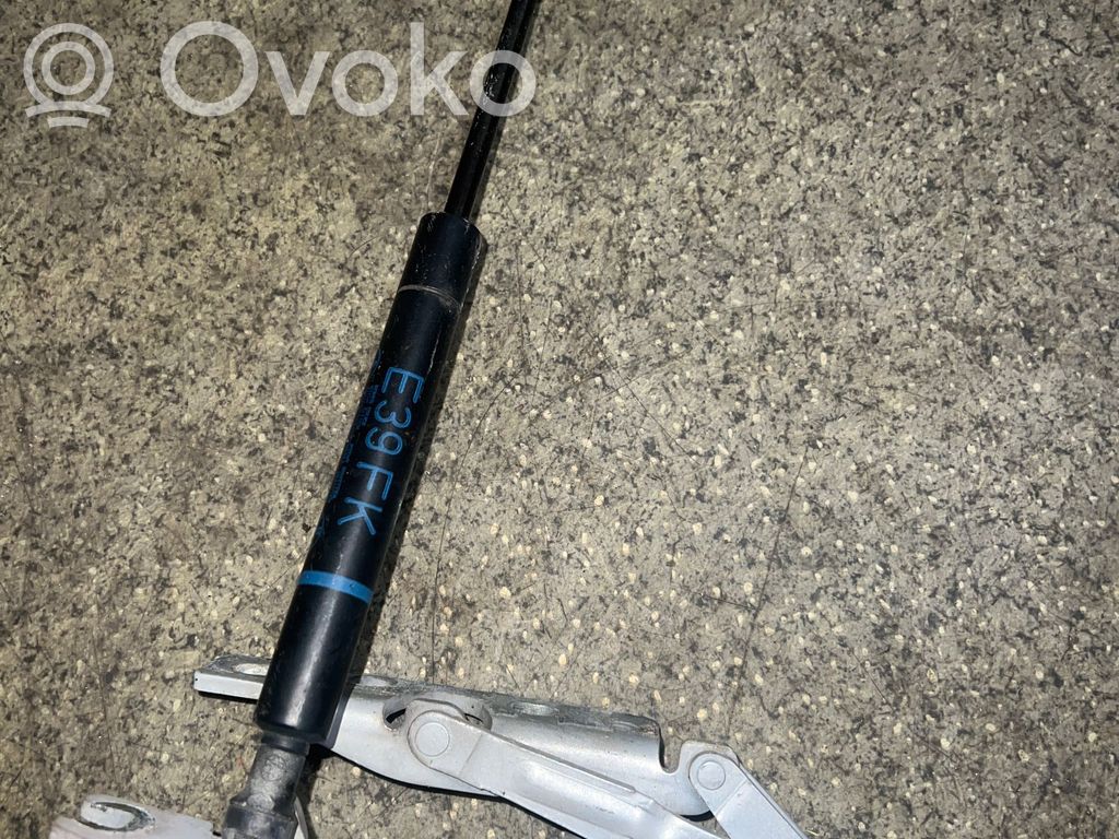 BMW 5 E39 Dzinēja pārsega eņģe (-es) 