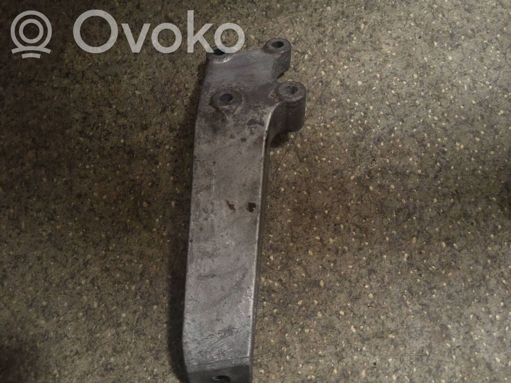 BMW 3 E30 Engine mounting bracket 