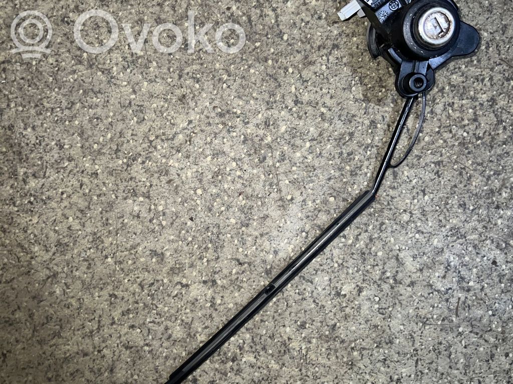BMW 3 E46 Tailgate exterior lock 